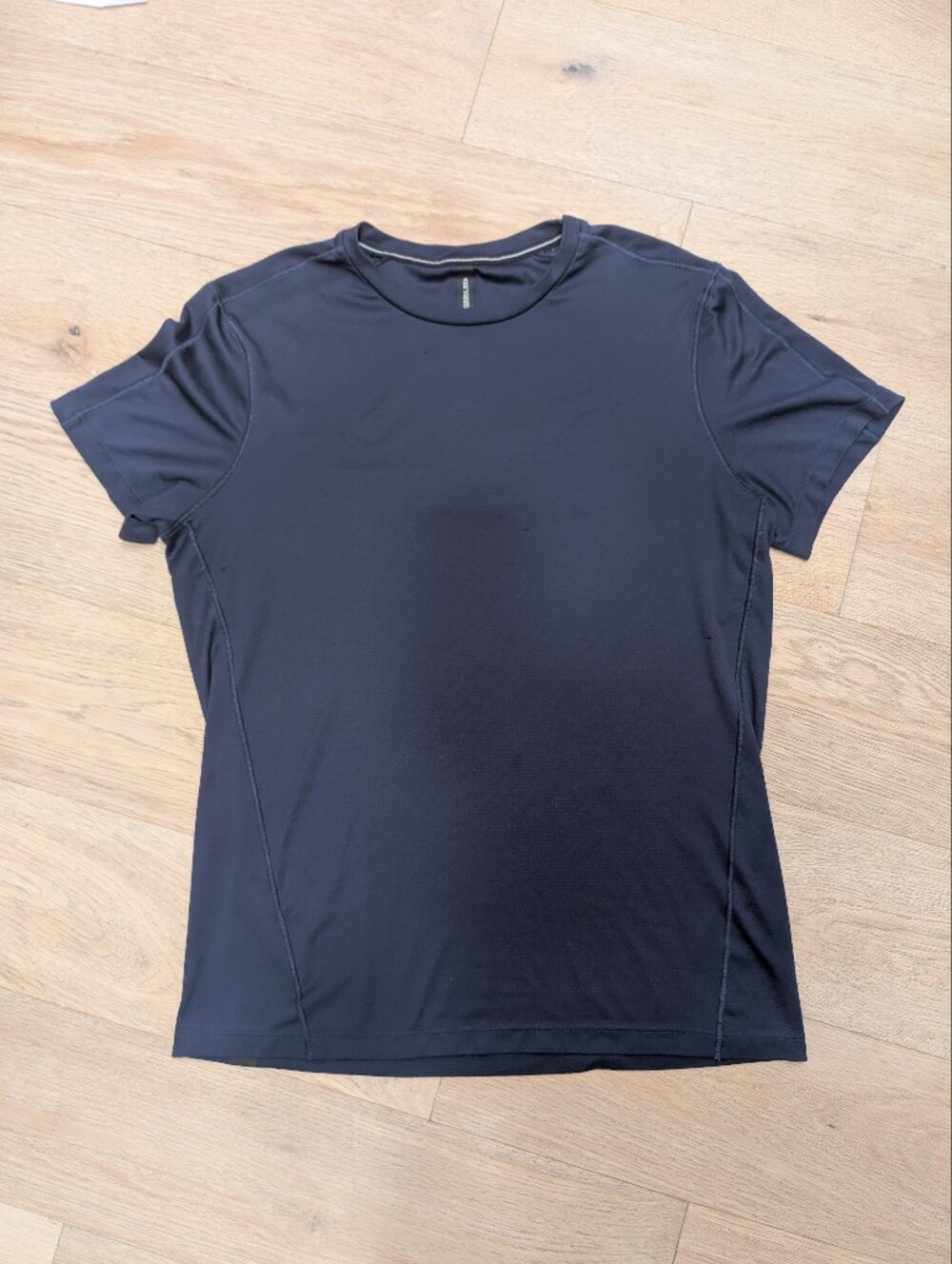 Men's Size M Ten Thousand Navy Top